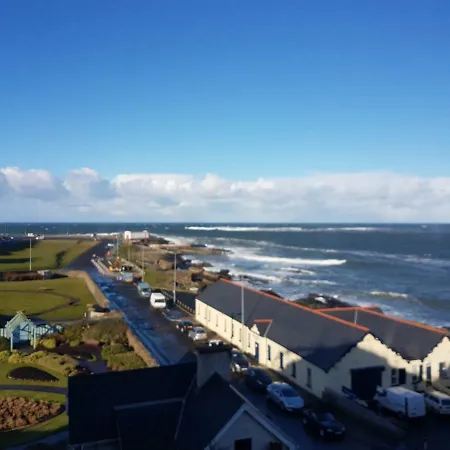 Atlantic Views Middle Floor Apartment Portrush Exterior photo
